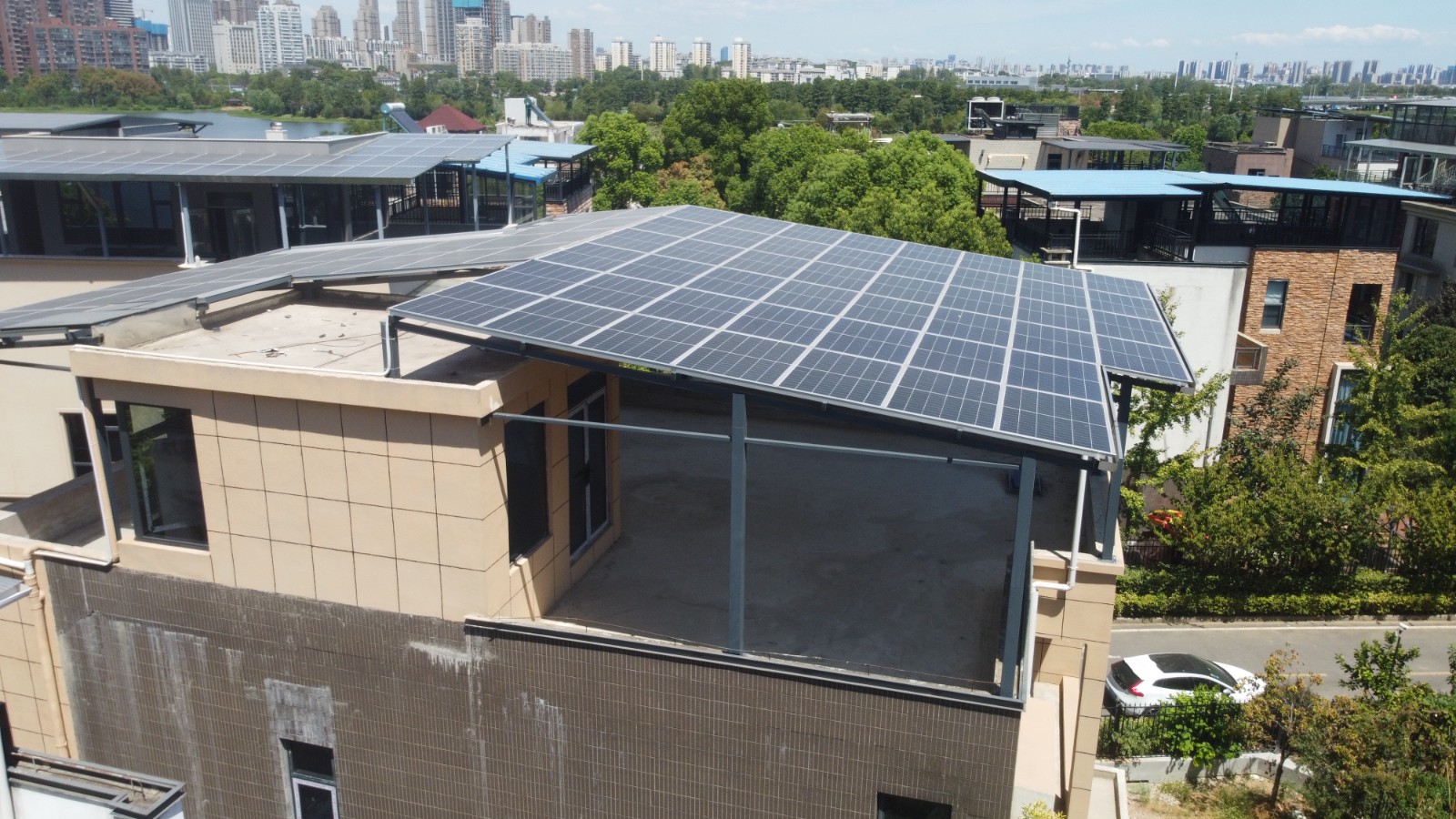 国家能源局：：今年前三季度天下可再生能源新增装机90.36GW