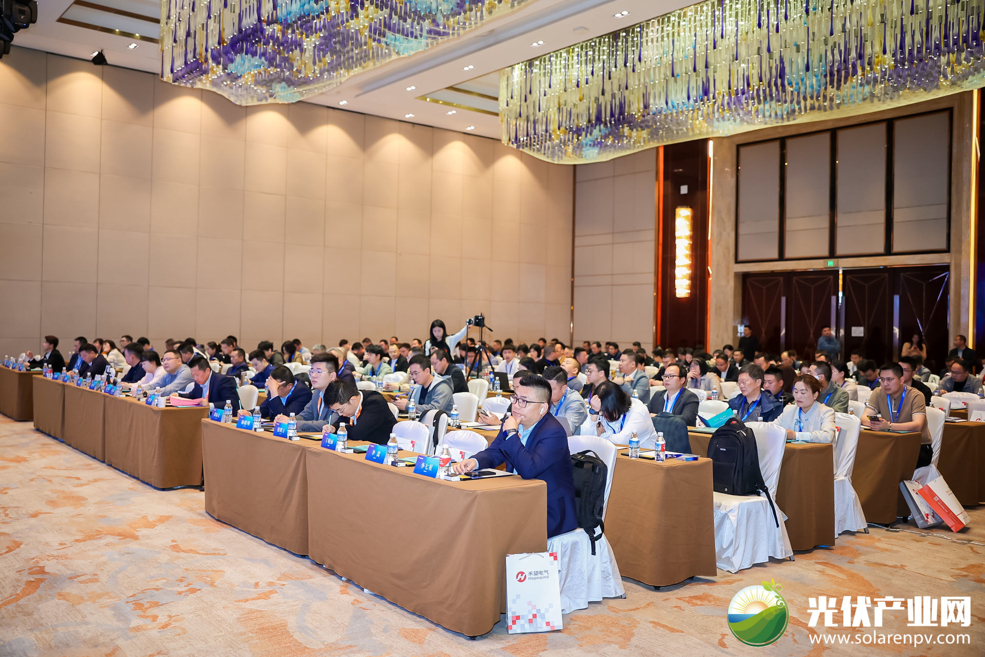 光伏电站_家用太阳能光伏发电_光伏发电署理加盟